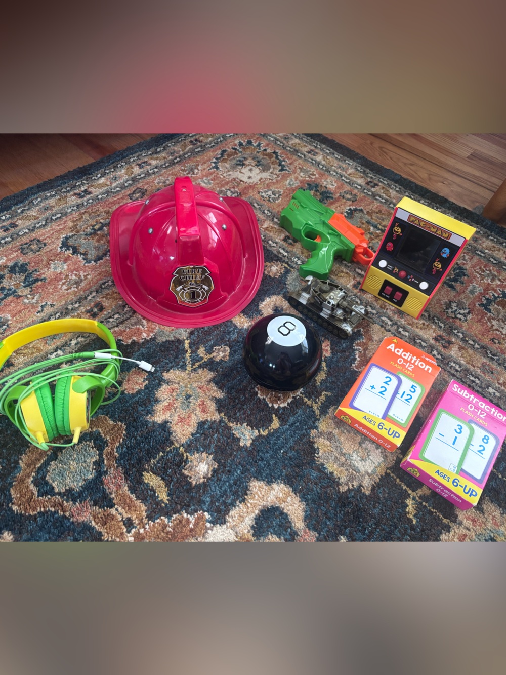 Lot of 8 kids toys